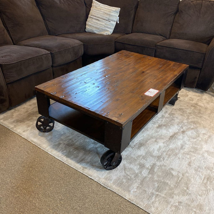 DW Rustic Coffee-Table (ATH)