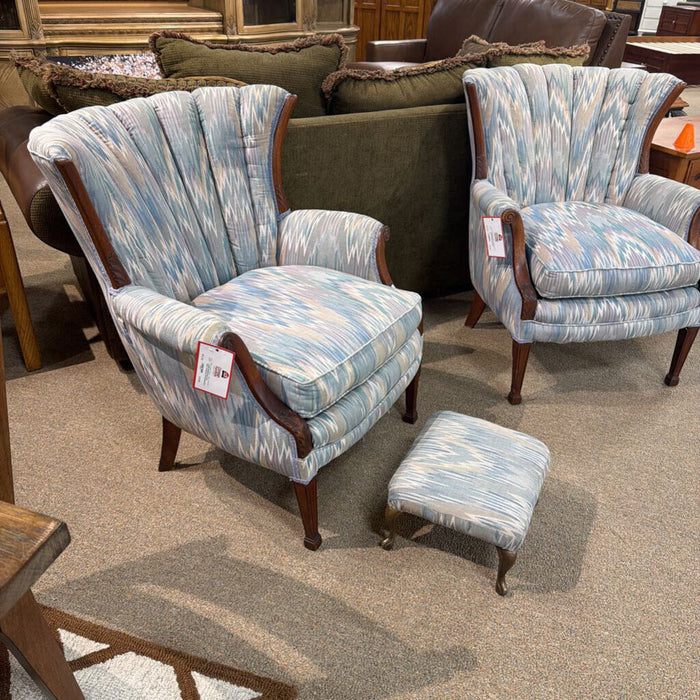 Wood Trim Fabric Patterned Ch+Ottoman (IA)