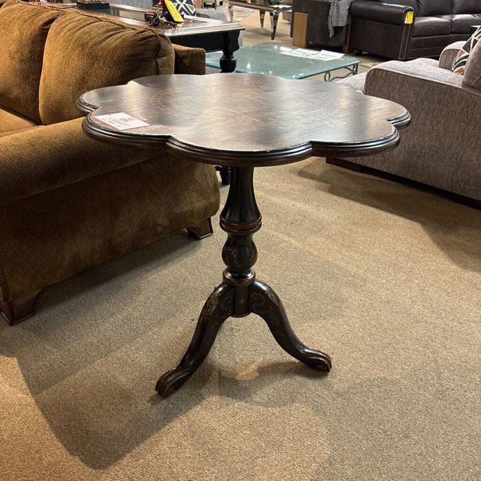 Ornate DW Pedestal End Table (SK)