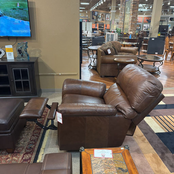 Brown Leather Recliner (ATH)