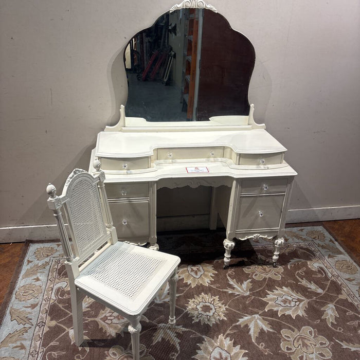Antique Painted Vanity w/ Mirror+CH(BAH)