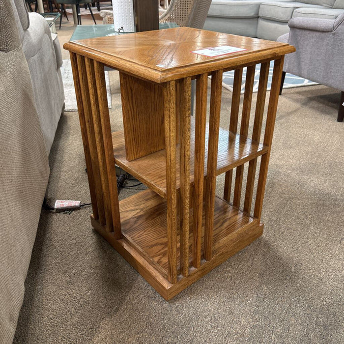 Rotating Oak End Table(SK)