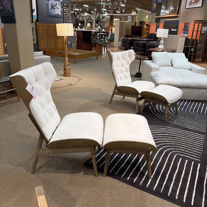 Tufted White Wingback CH w/ Otto(BTK)
