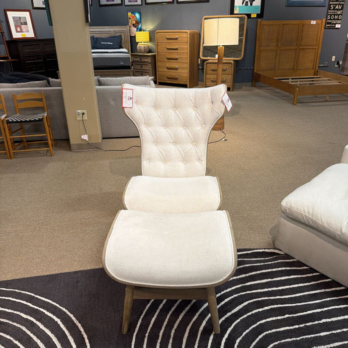 White Club Chair(BTK)