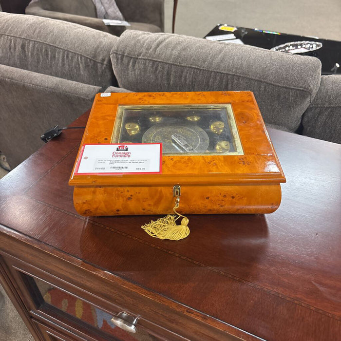 LW Music Box (AT)
