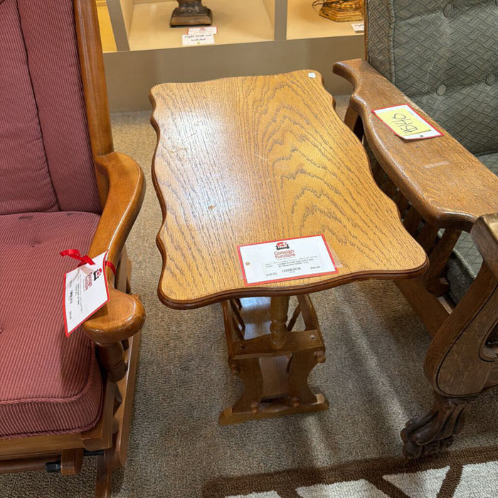 Oak End-Table w/ Magazine Holder (LS)