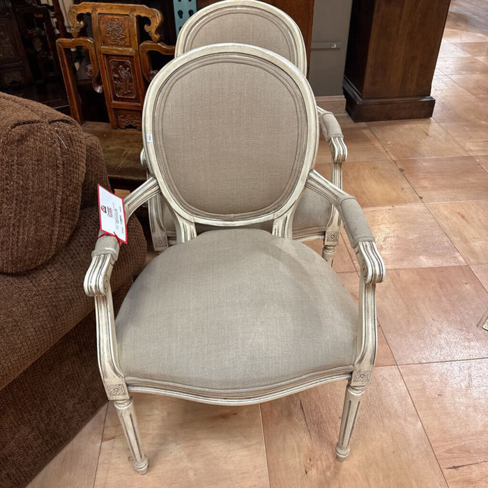 S/2 White Rustic DR Armchairs(TI)