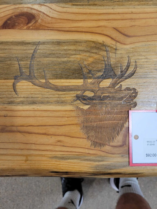 Live-Edge End Table w/ Carving(KL)