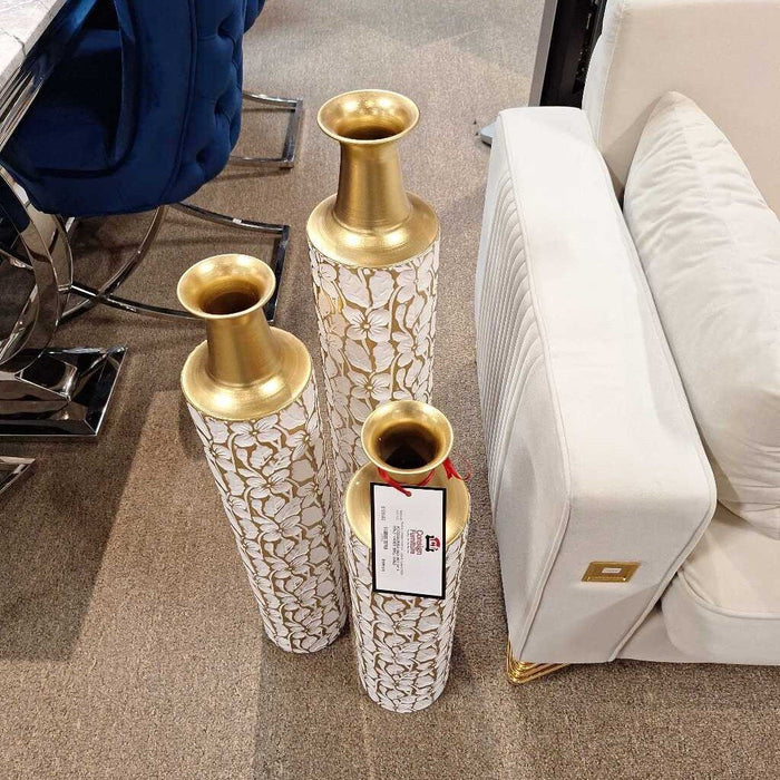 SET OF 3 GOLD VASES (BKL)