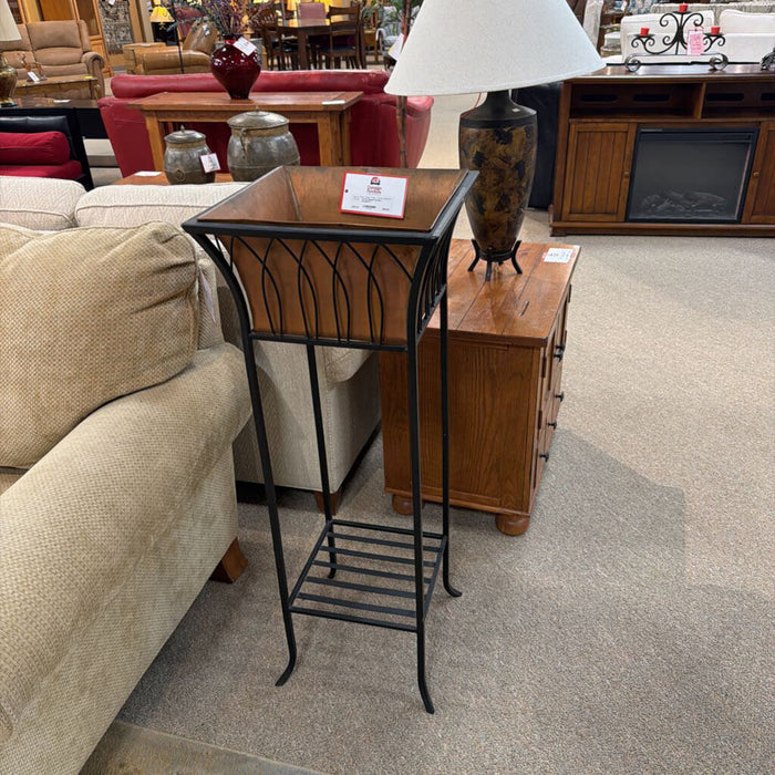 Metal/Tall Plant Stand(AT)