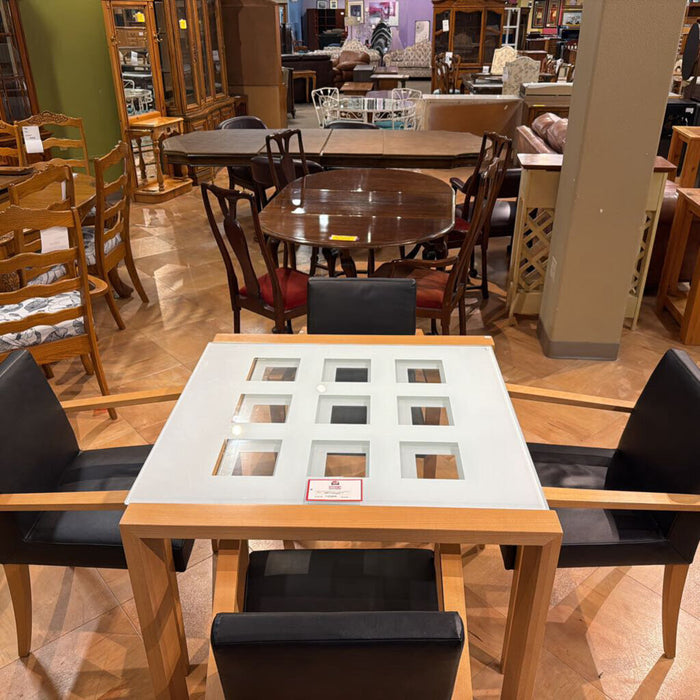LW/GT DR Table w/ 4CH's(BAH)
