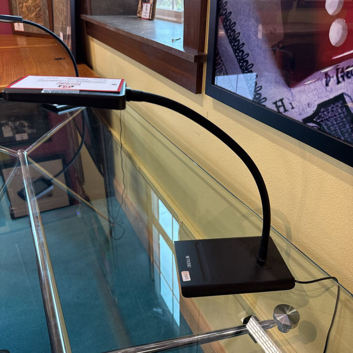 Small Trond Desk Lamp(LS)