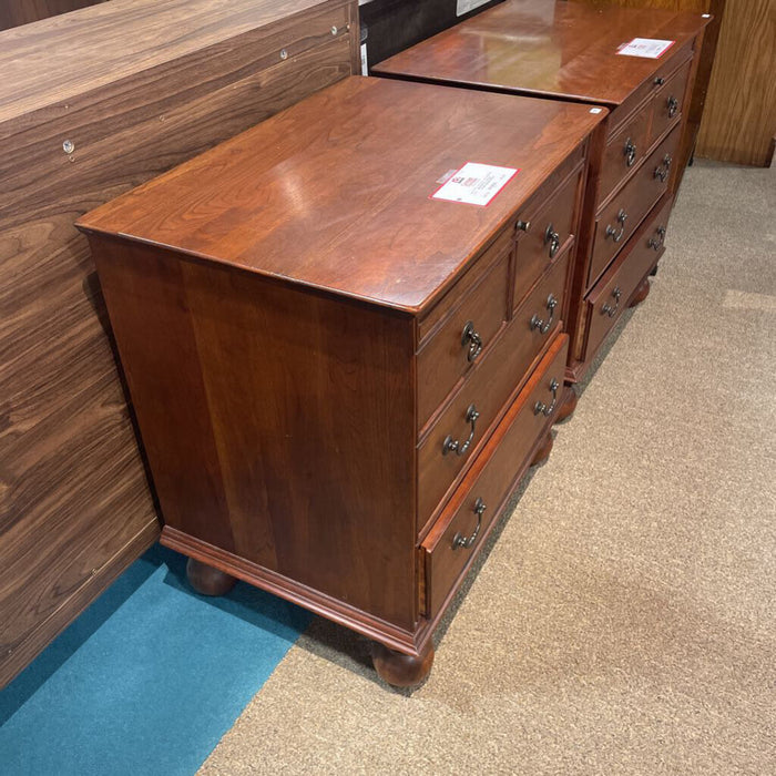 DW 4-Drawer Lexington Nightstand(BHA)