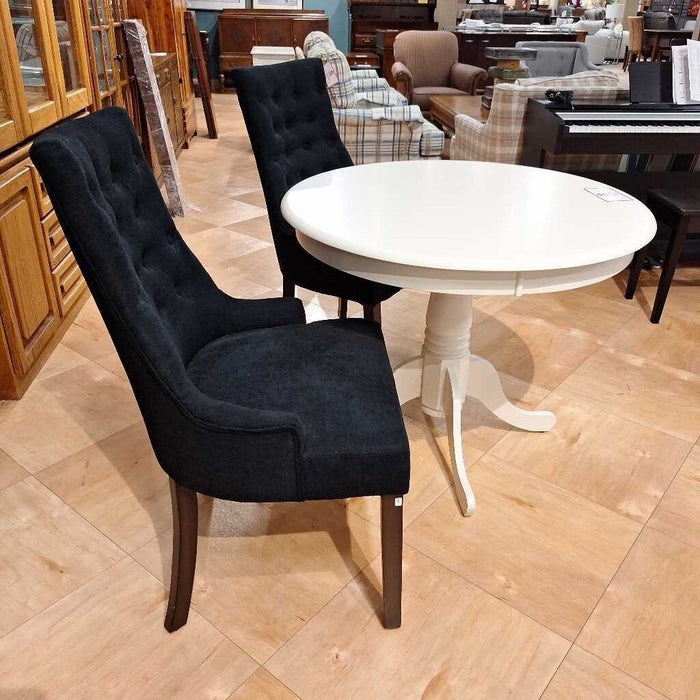 Round Pedestal DR Table w/ 2CH(BAH)
