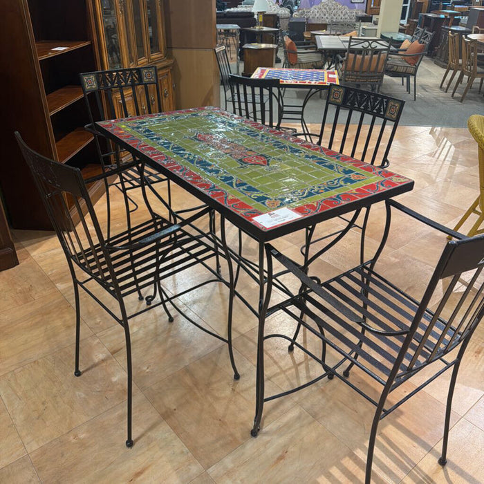 Tall Multi-Color Table w/ 4 Barstools(BAH)