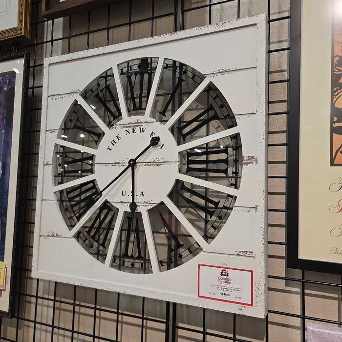 B/W "The New Era" Wall Clock(AA)