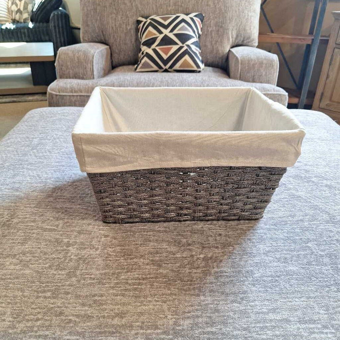 Grey/Tan Wicker Baskets(LH)