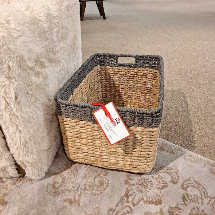 Grey/Tan Wicker Basket (LH)