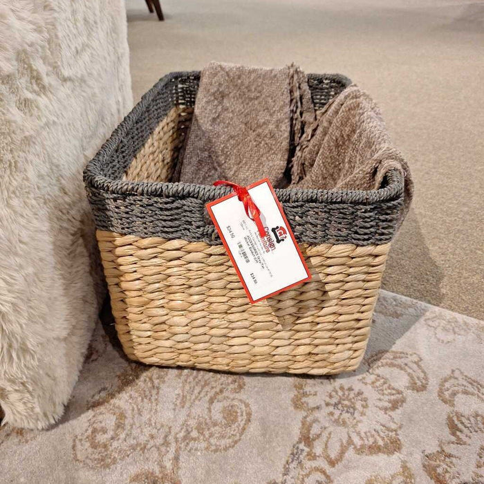 Grey/Tan Wicker Basket (LH)