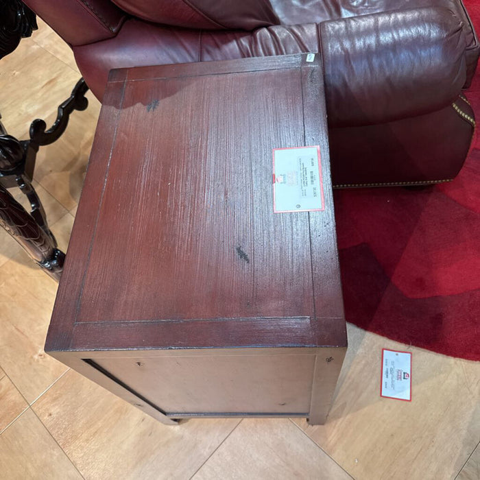 Red Bassett Cubby End Table(BAI)