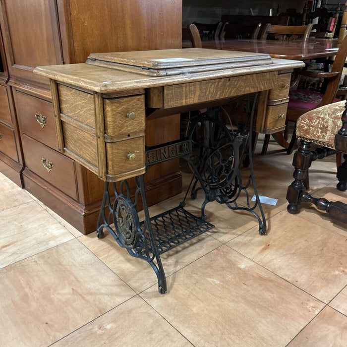 Antique Sewing Table(BHA)