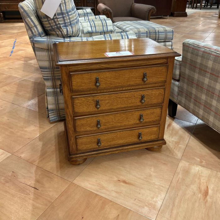 DW 4-Drawer Drexel Nightstand(TI)