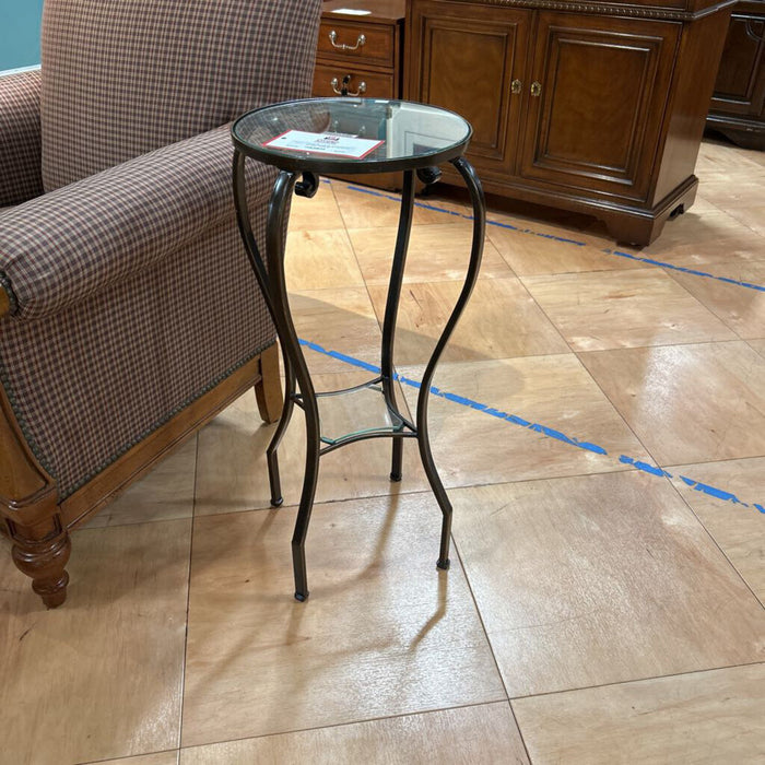 Small Tall Round GT End Table(LS)