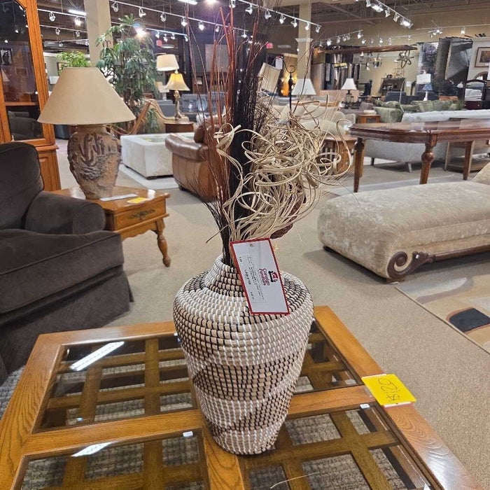 Wicker Vase w/ Faux Plant(LS)