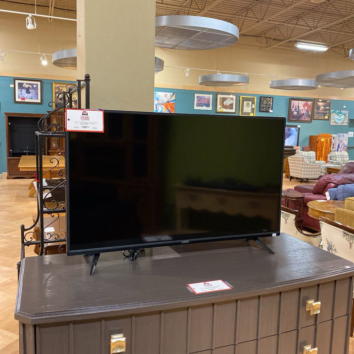 32" Vizio Flat Screen TV(AT)