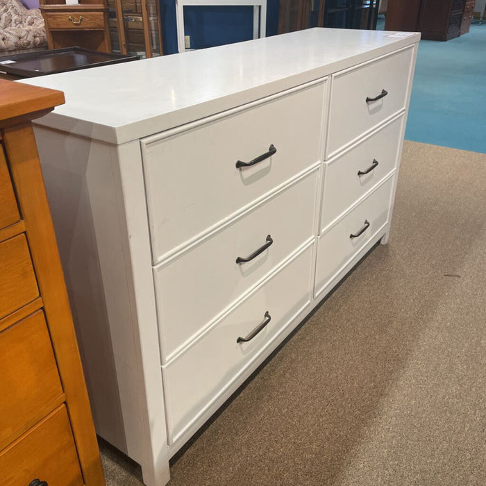 6-Drawer White Dresser(LSH)