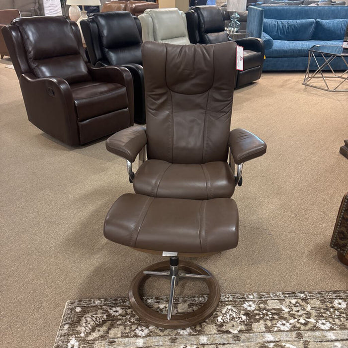 Brown Stressless Recliner+Ottoman (TIH)