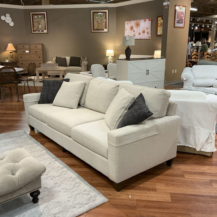 White Fabric Bassett Sofa(MSK)