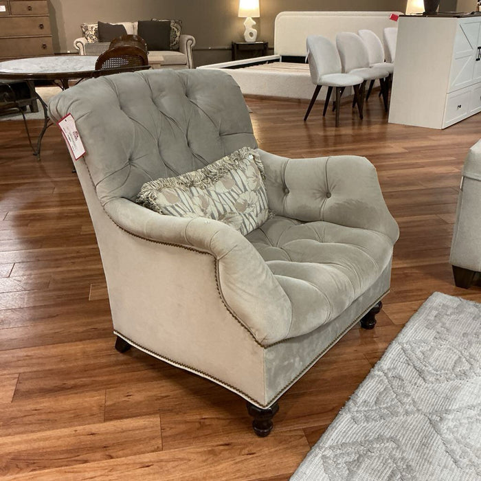 White Fabric Tufted Thomasville Chair (ATH)