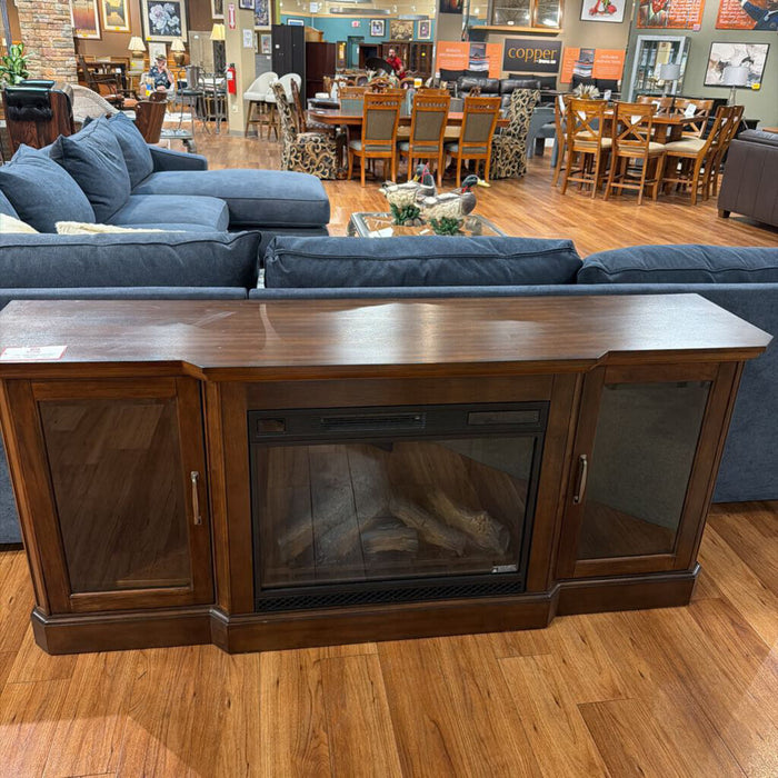 DW ENTERTAINMENT CENTER /FIREPLACE UNIT (CIH)