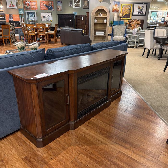 DW ENTERTAINMENT CENTER /FIREPLACE UNIT (CIH)