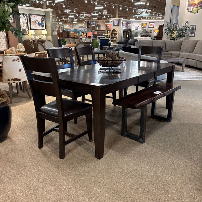 DW Ashley DW DR Table w/ 4CH's(CHK)
