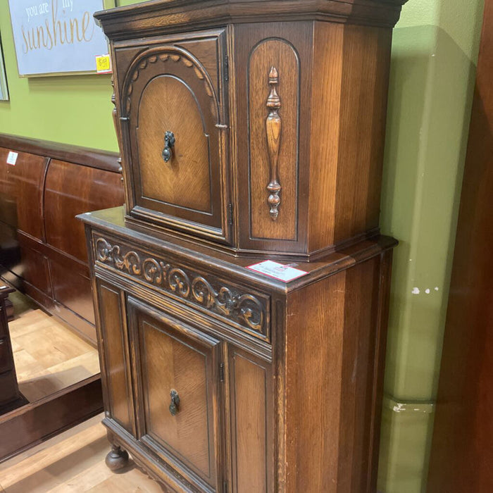 DW Antique Buffet/China Cabinet(ALK)