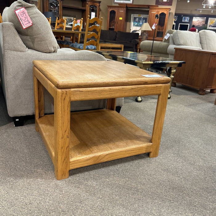 Large LW 2-Tier End Table(SK)