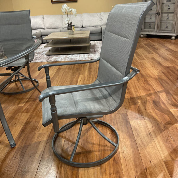 GT/Grey Patio Table w/ 4 Swivel CH(ALK)