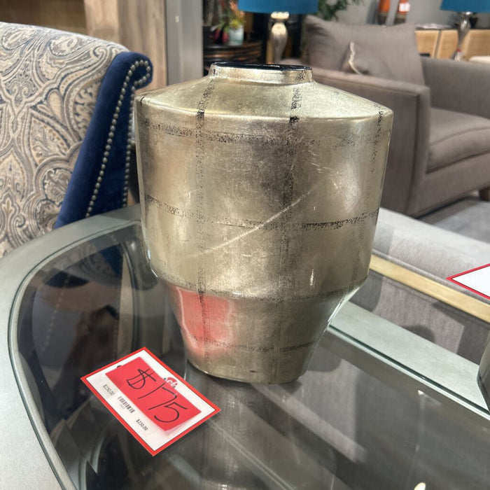 Silver Abstract Vase(LH)