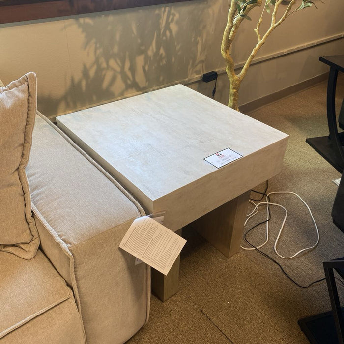 Jorlaina Square End Table (LTH)