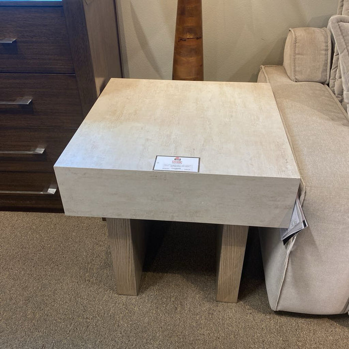 Jorlaina Square End Table (LTH)