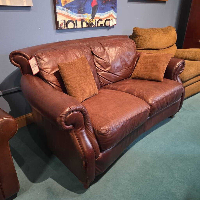 Brown Leather Loveseat w/ NH (LSH)