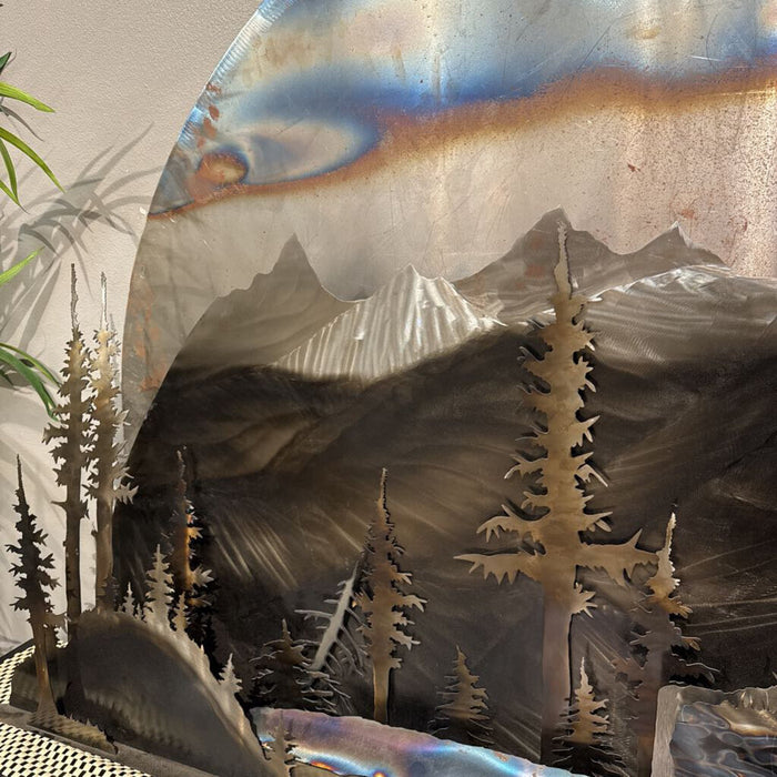 Metal Mountain with Elk + Large Round Background (BBLK)