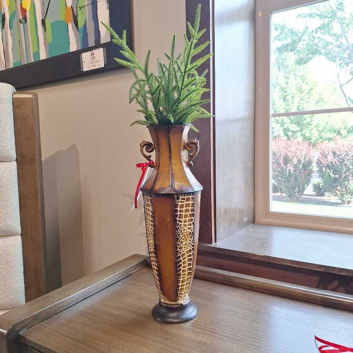 Hosley Giraffe Iron Vase w/ Greenery (AT)