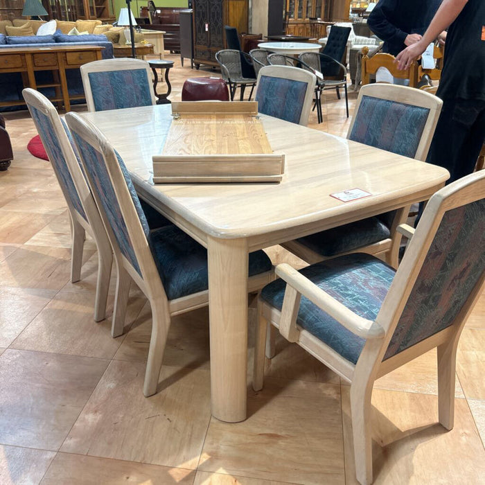 LW DR Table w/ 6CH's+2LF's(LSH)