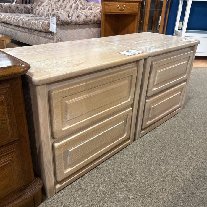 LW 2-Drawer Nightstand(AT)