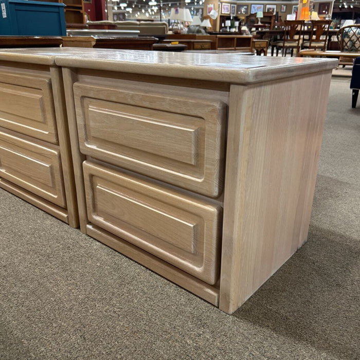 LW 2-Drawer Nightstand(AT)