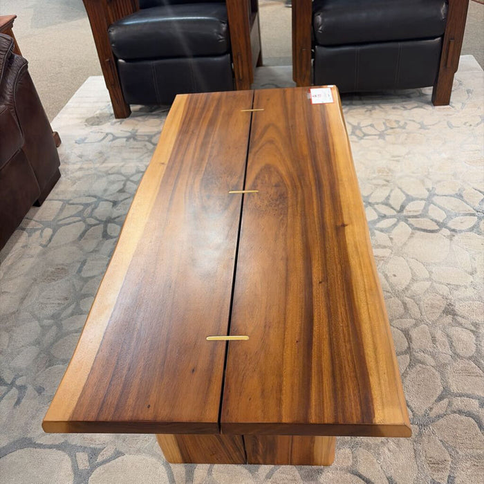 Live-Edge Coffee Table(LSH)