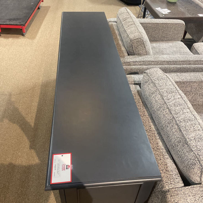 Grey-ish Long 2-Door Ent/Fireplace(MKH)